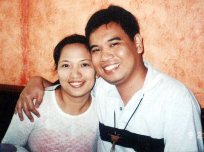 Joy and I at Don Henricos in Malate, Manila (21 September 2004)
