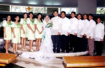 Danny and Joy with the bridesmaids and groomsmen